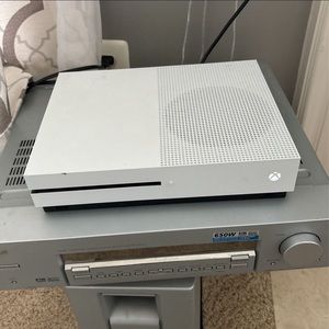 Xbox One S